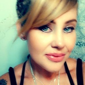 Meet your Posher, Alycia